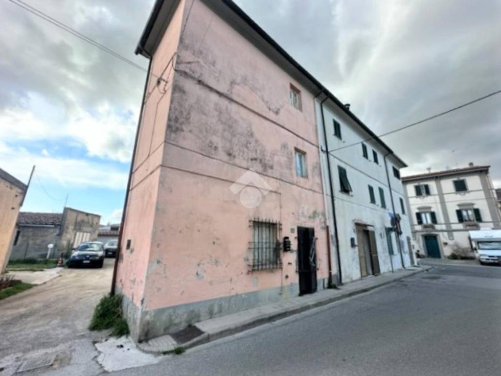 Casa indipendente a Cascina in Via IV Novembre, 251 - Foto 3