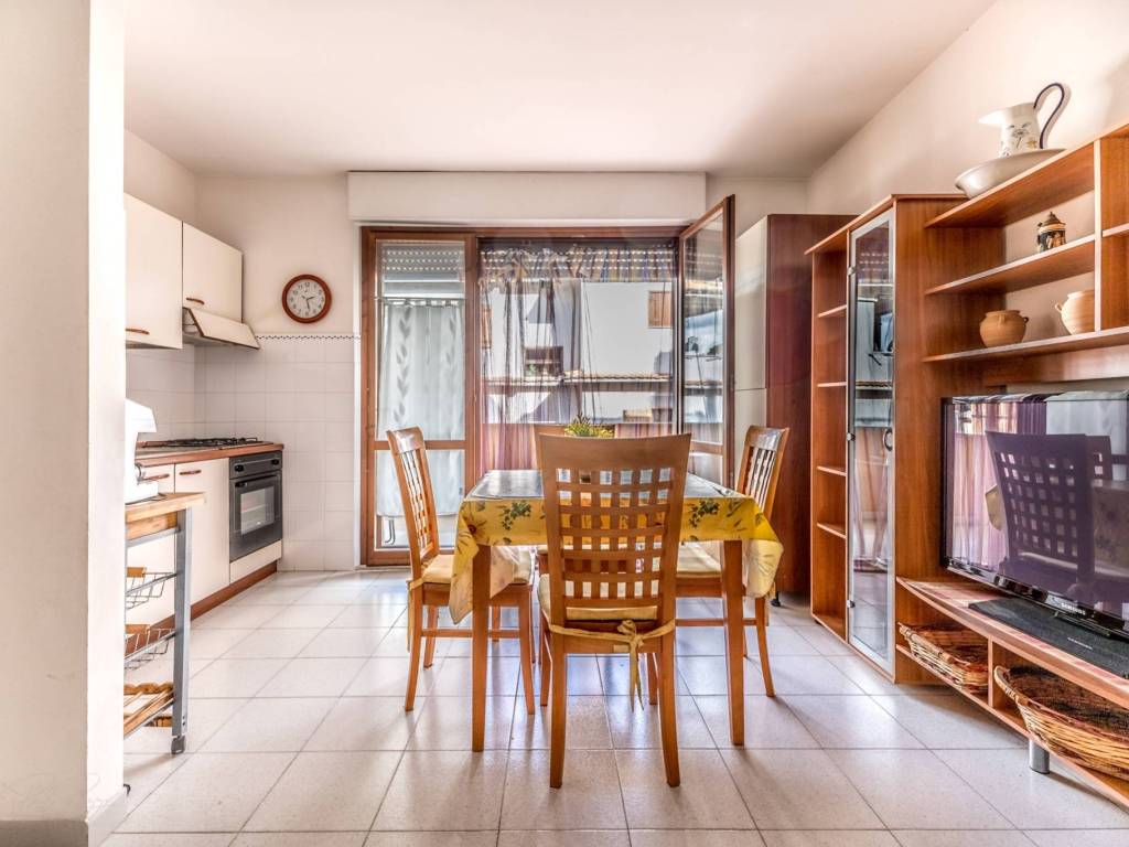 Appartamento a Sabaudia in Via Verbania - Foto 2