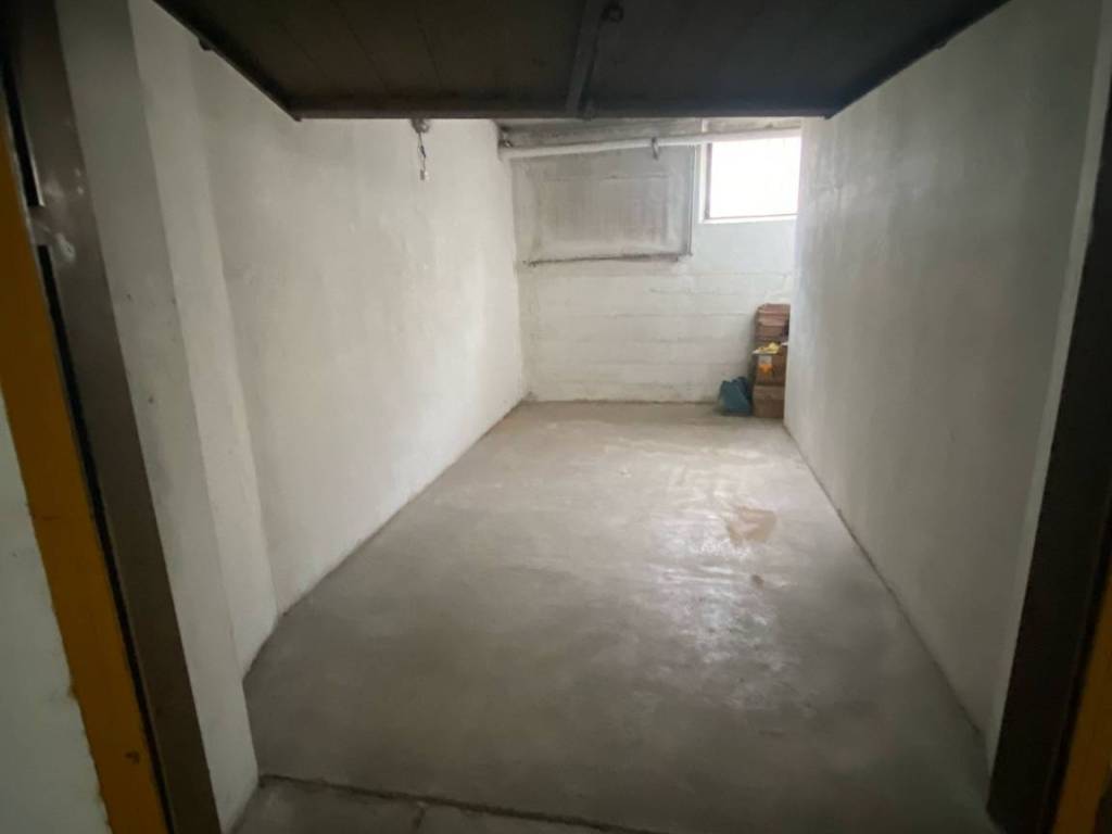Box / garage a Pavia in Via Giuseppe Franchi Maggi - Foto 2