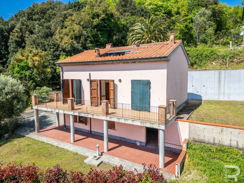 Villa a Sassetta in Via del Borghetto - Foto 2