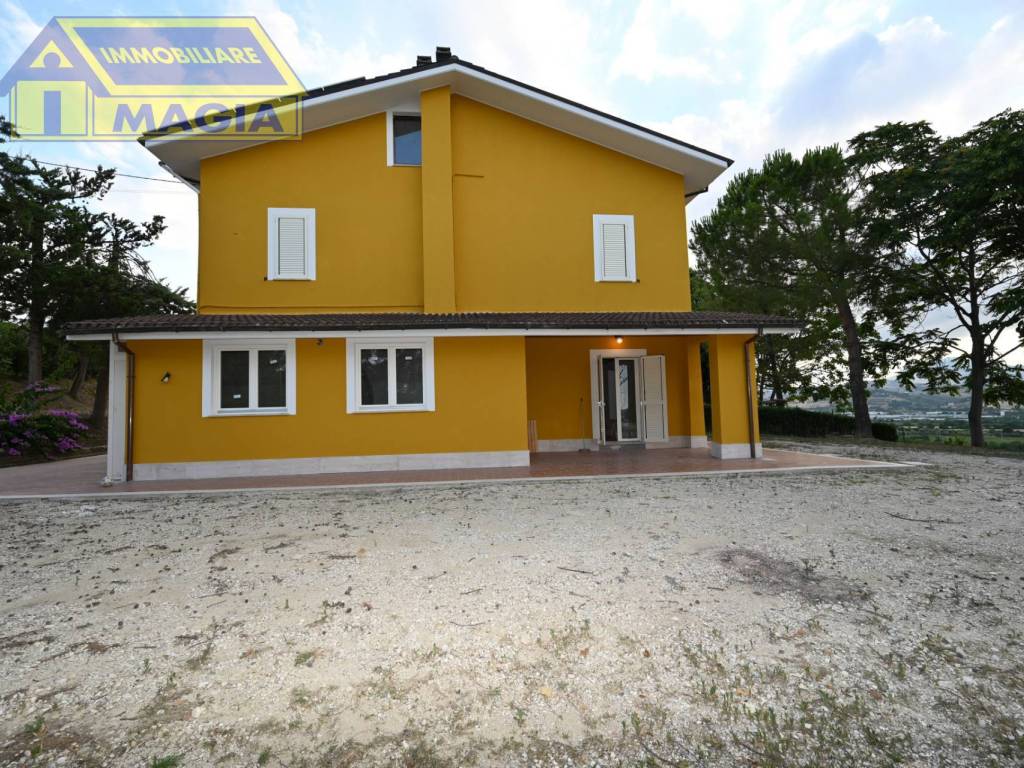 Casa indipendente a Maltignano in VIA DELLE QUERCE, 6 - Foto 4