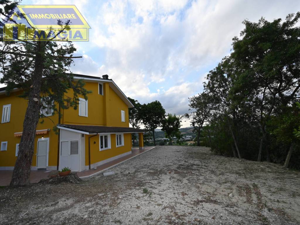 Casa indipendente a Maltignano in VIA DELLE QUERCE, 6 - Foto 5