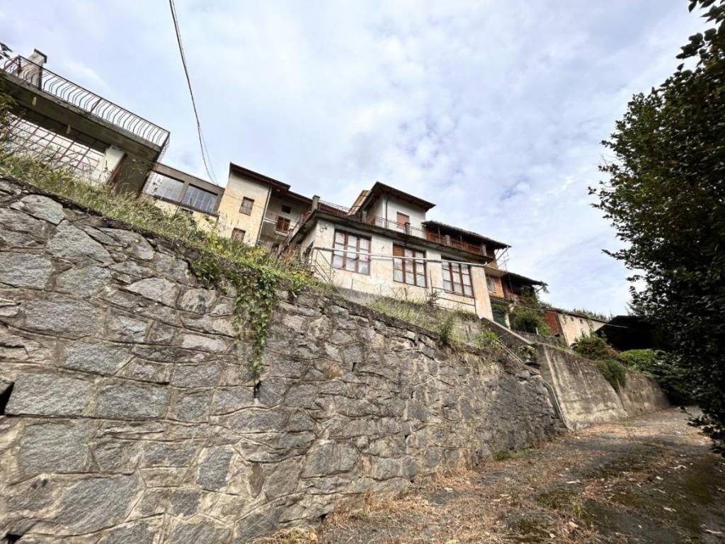 Casa indipendente a Biella in Strada dei Gallinit, 9 - Foto 2