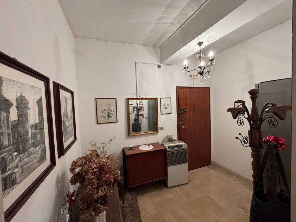 Appartamento a Mantova in viale brigata, 4 - Foto 2