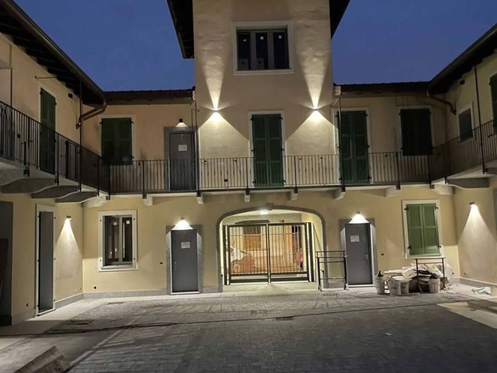 Appartamento a Lonate pozzolo in Via Matteotti, 7 - Foto 3