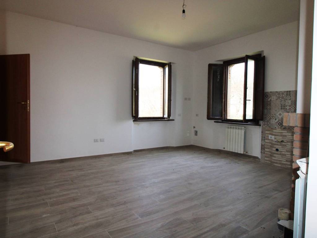 Rustico / casale a Tolentino in Contrada Cisterna - Foto 2