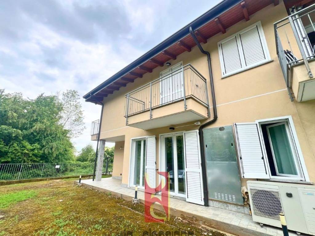 Villetta a schiera a Oggiona con santo stefano in Via Como - Foto 3