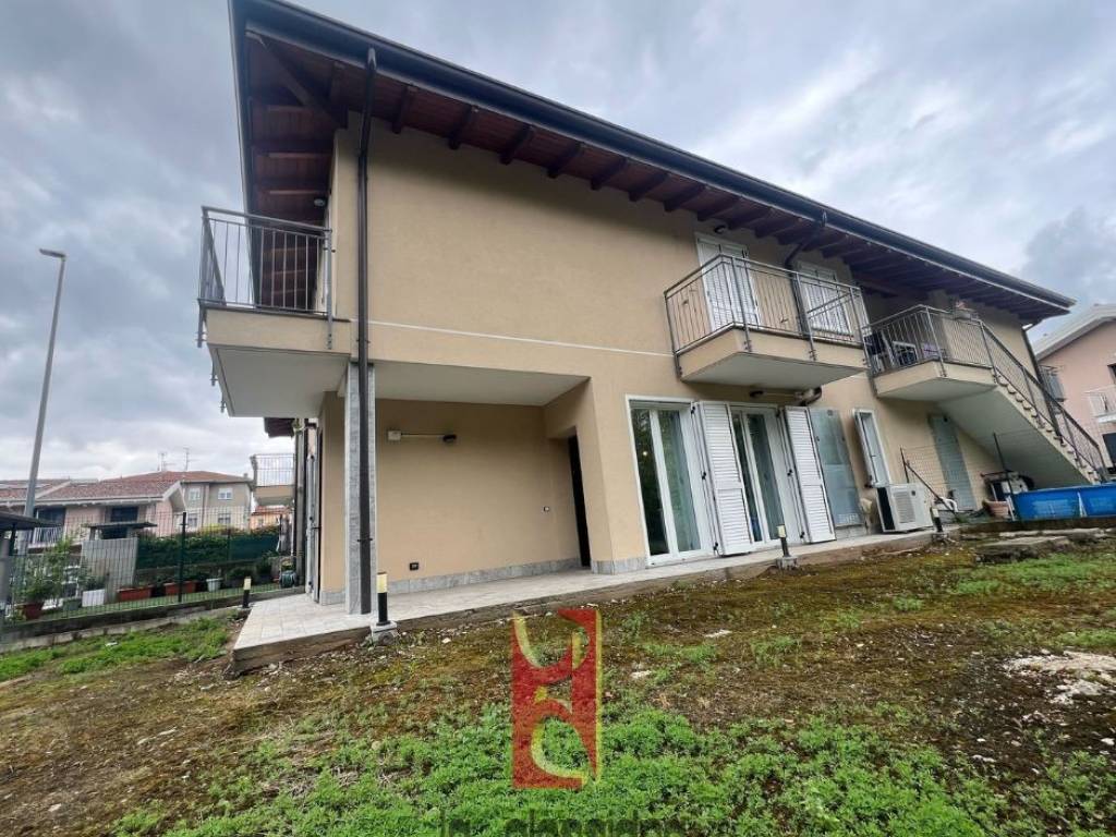 Villetta a schiera a Oggiona con santo stefano in Via Como - Foto 4