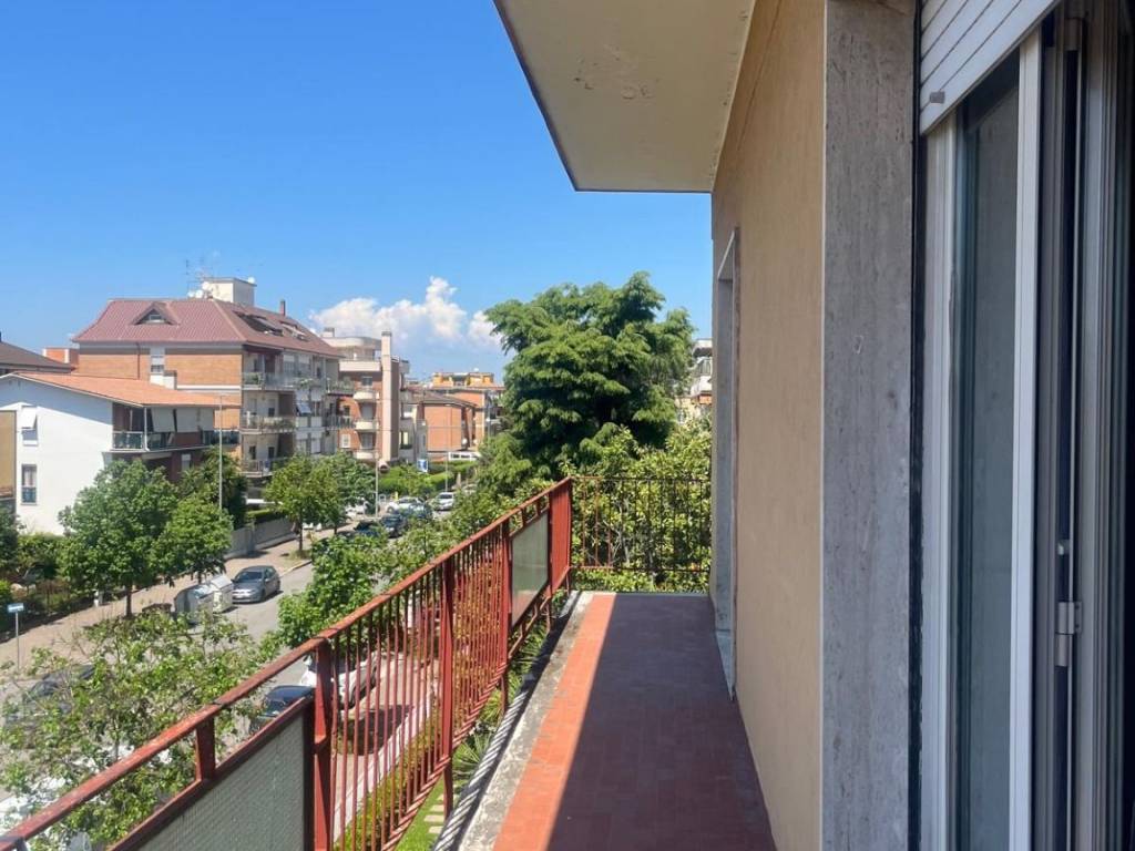 Appartamento a Latina in Via Girolamo Siciolante - Foto 3