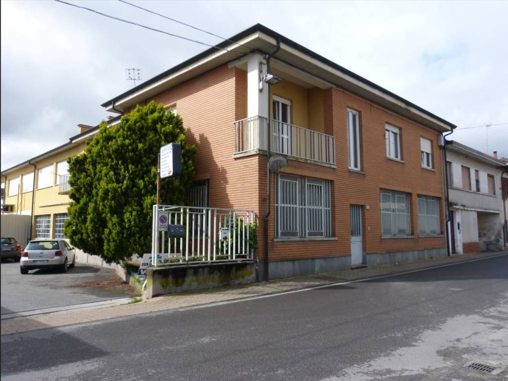 Casa indipendente a Fossano in Via Macallè - Foto 3