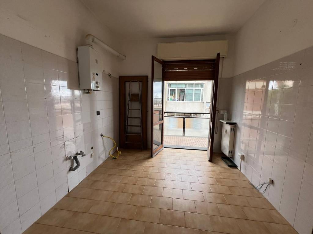 Appartamento a Savona in Via Giovanni Tissoni - Foto 5