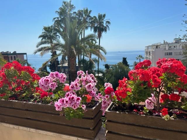 Appartamento a Sanremo in Via Roccasterone, 23 - Foto 3