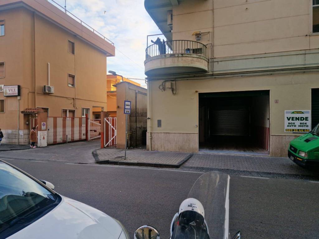 Box / garage a Salerno in Via Porto, 7 - Foto 3