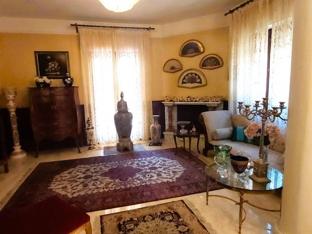 Villa a Lamezia terme in Via Talete, 3 - Foto 2