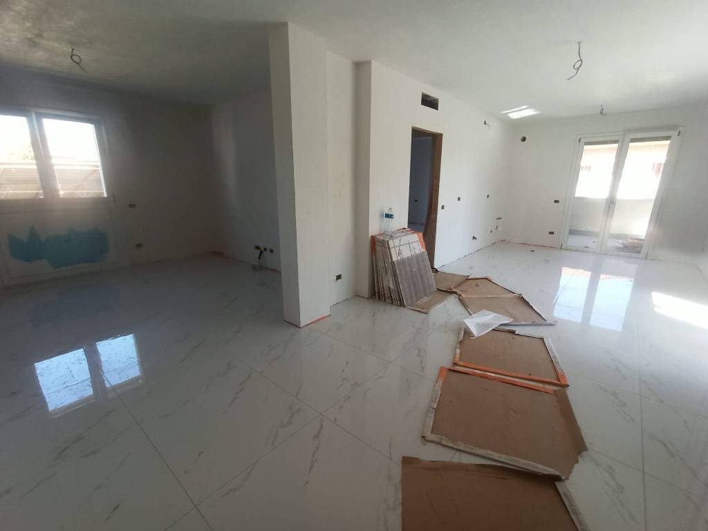 Appartamento a Gerenzano in Via del Laghetto - Foto 5