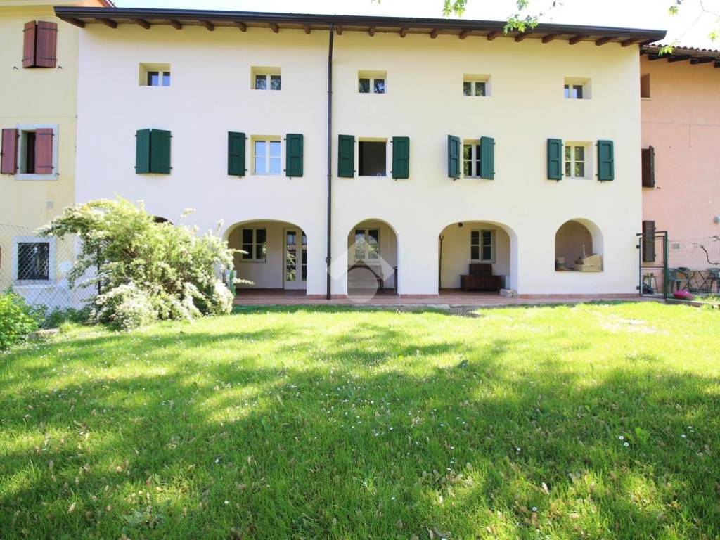 Casa indipendente a Cividale del friuli in Strada di Zugliano, 36 - Foto 2