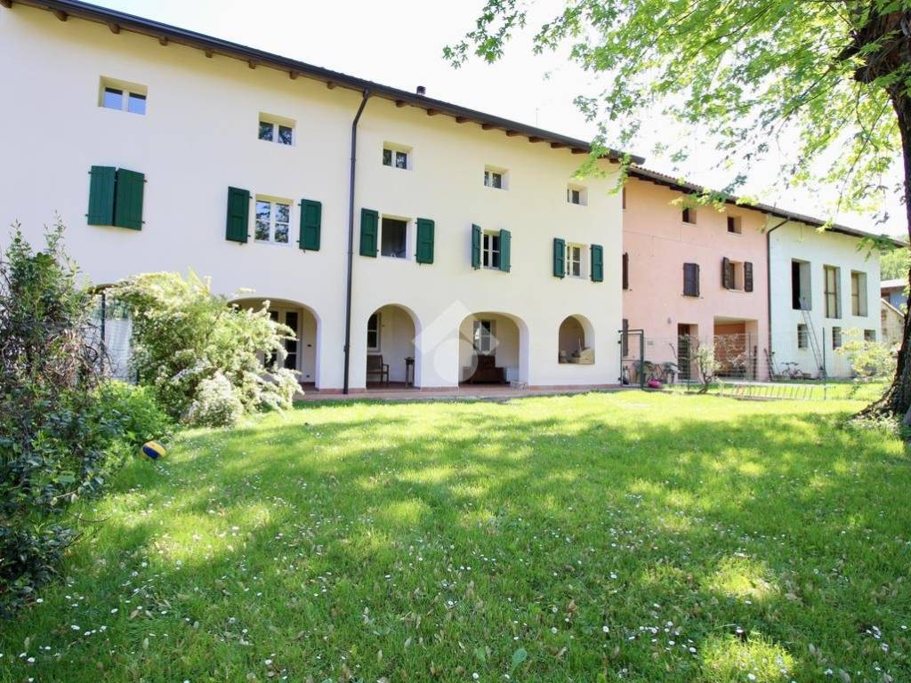 Casa indipendente a Cividale del friuli in Strada di Zugliano, 36 - Foto 3