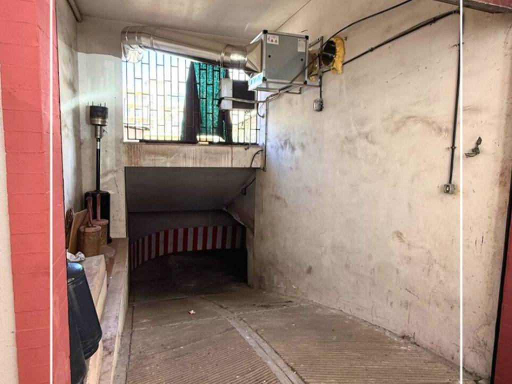 Box / garage a Taranto in Viale Trentino, 46 - Foto 4