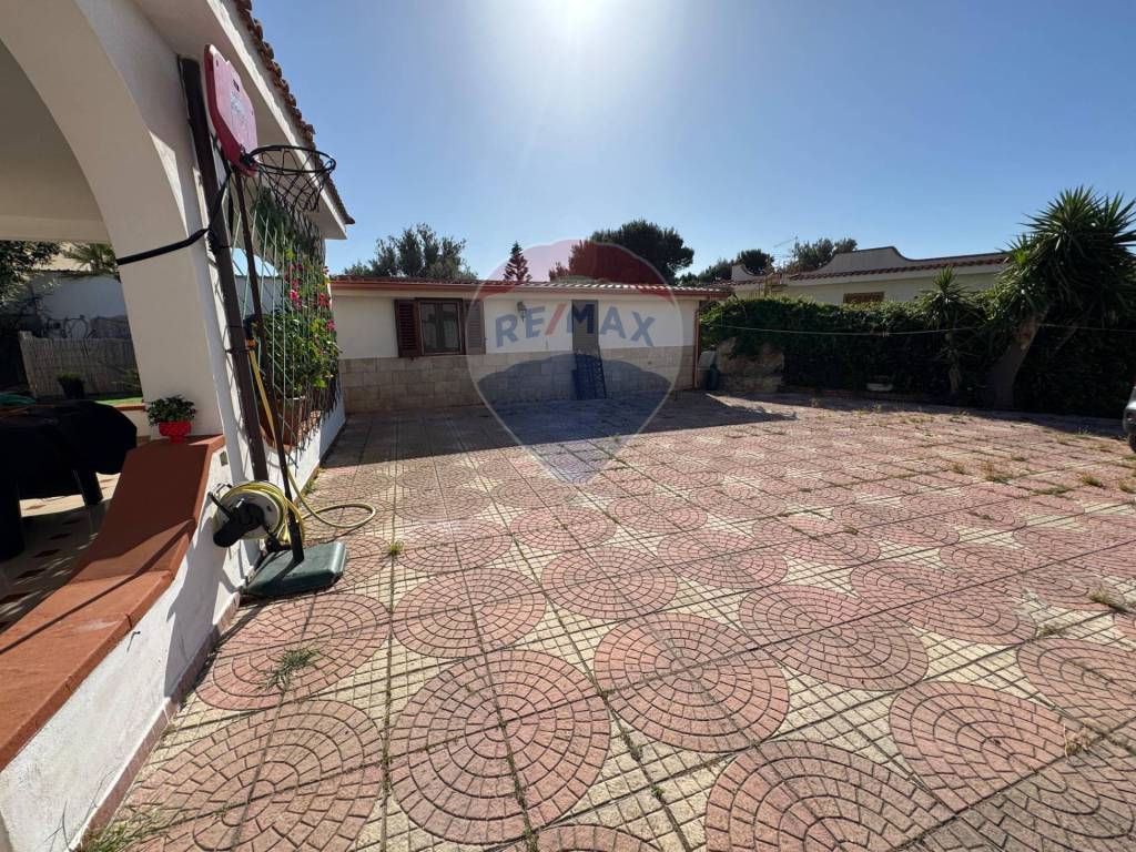 Villa a Cinisi in Via Rocco Chinnici - Foto 4