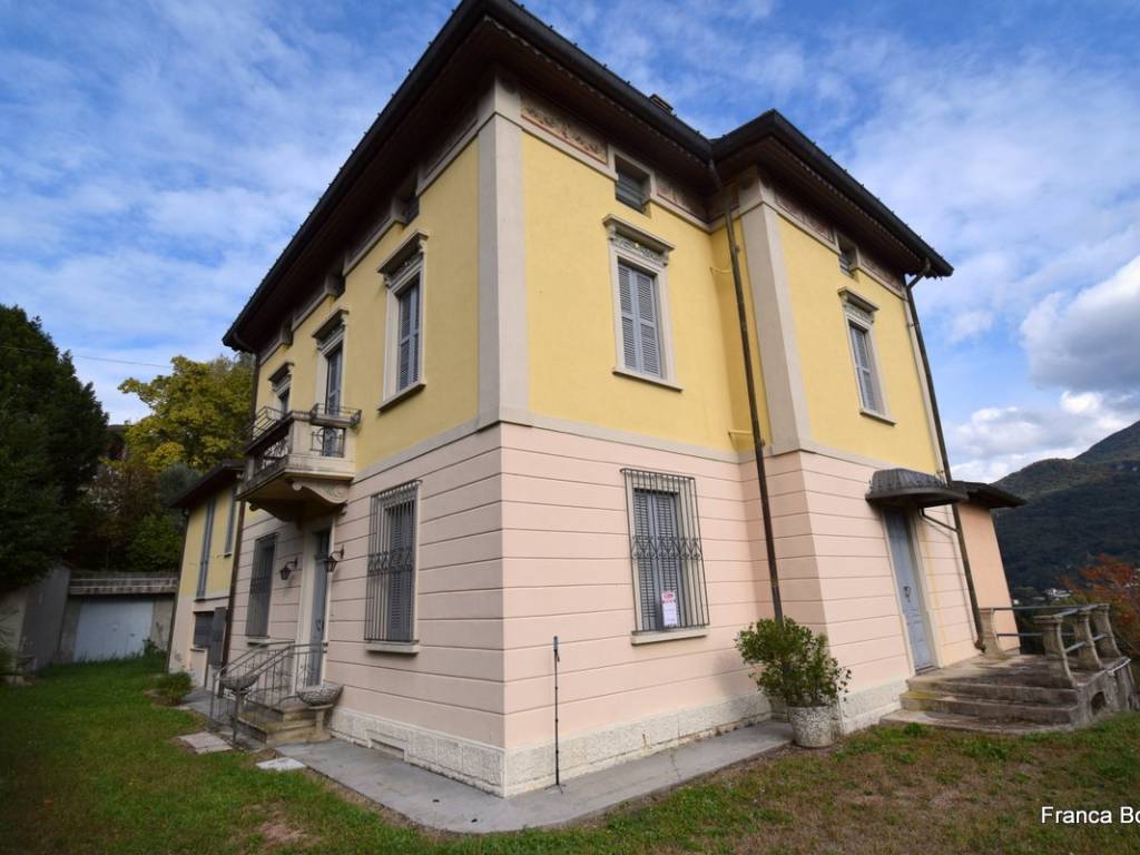 Villa a Cuasso al monte in Via Sant'Antonio, 2 - Foto 3