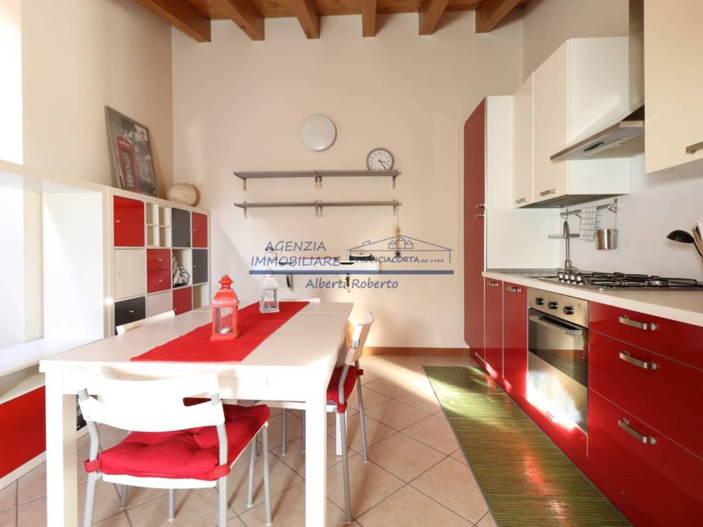 Appartamento a Iseo in Via Luigi di Bernardo, 112 - Foto 2