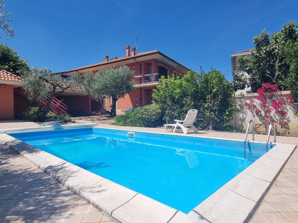 Villa a Torrevecchia teatina in Via San Savino, 97 - Foto 2