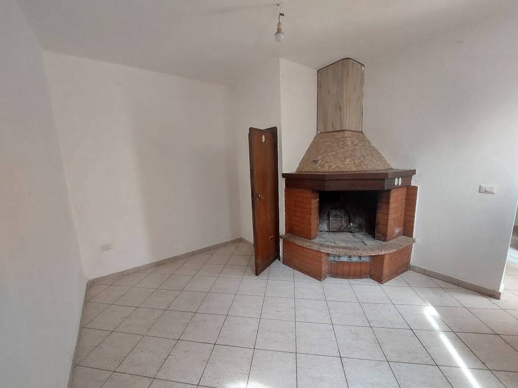 Casa indipendente a Serravalle pistoiese in Piazza Brunello Biagini - Foto 2