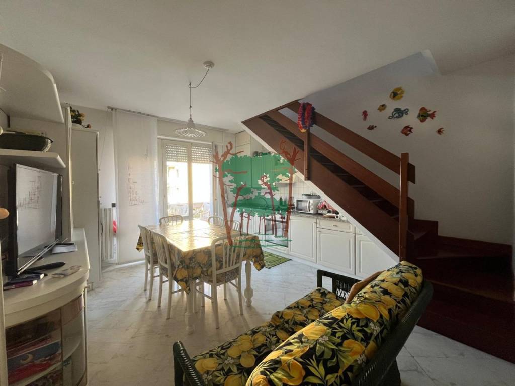 Appartamento a Viareggio in Via Vittorio Alfieri, 2 - Foto 2