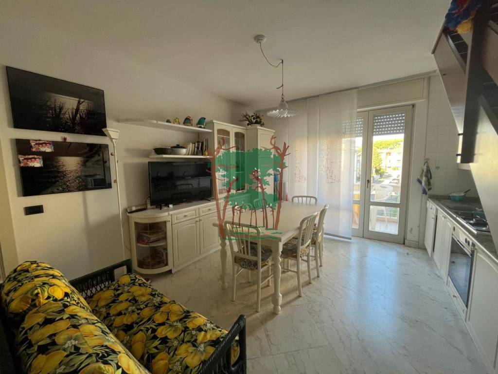Appartamento a Viareggio in Via Vittorio Alfieri, 2 - Foto 3