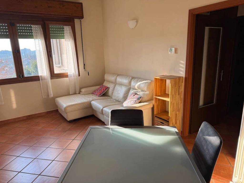 Appartamento a Verbania in Via Giulio Pogiani, 33 - Foto 2