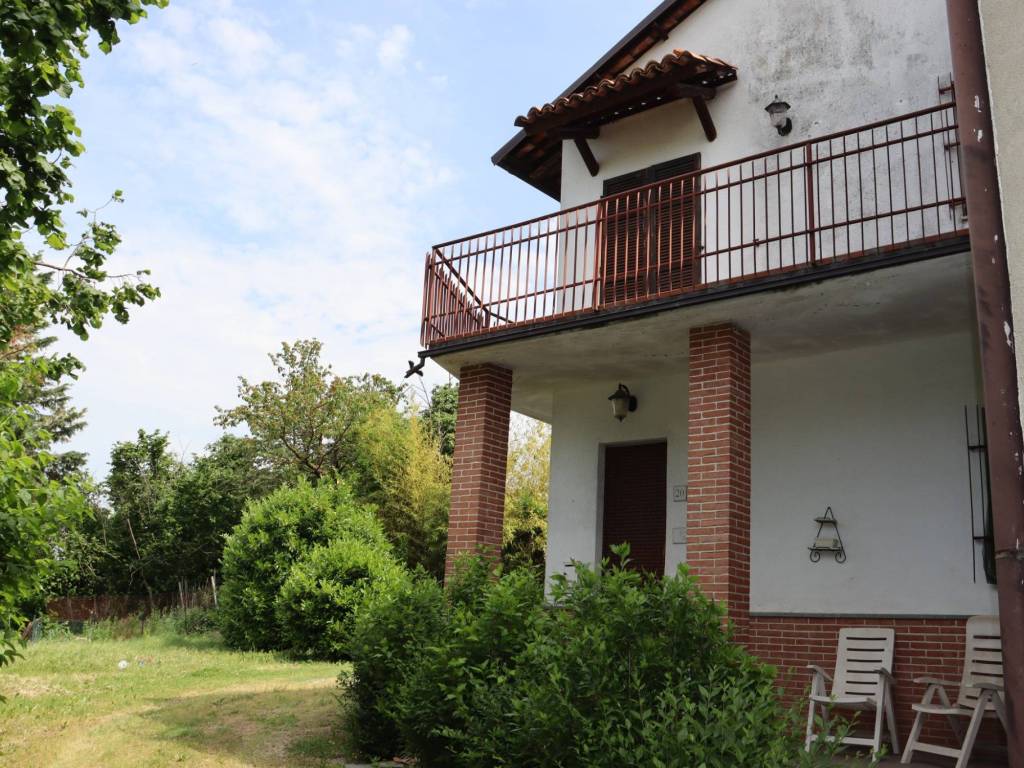 Rustico / casale a Castagnole delle lanze in Via Bricco, 20 - Foto 3