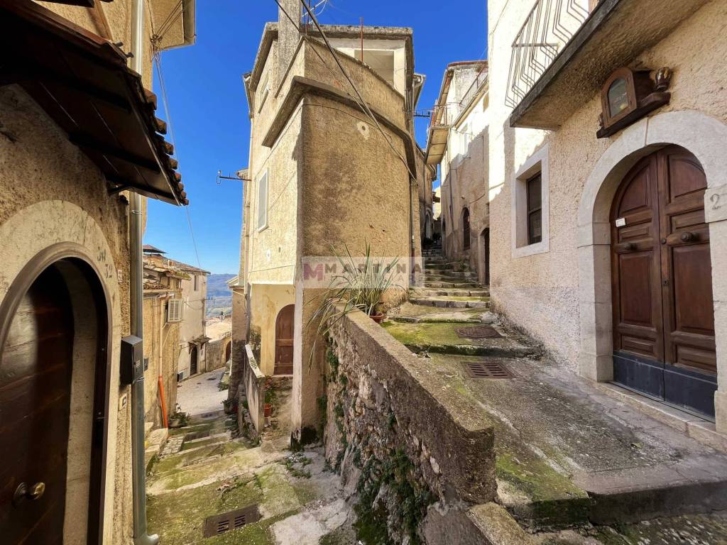 Appartamento a Alvito in Via Elvino - Foto 2