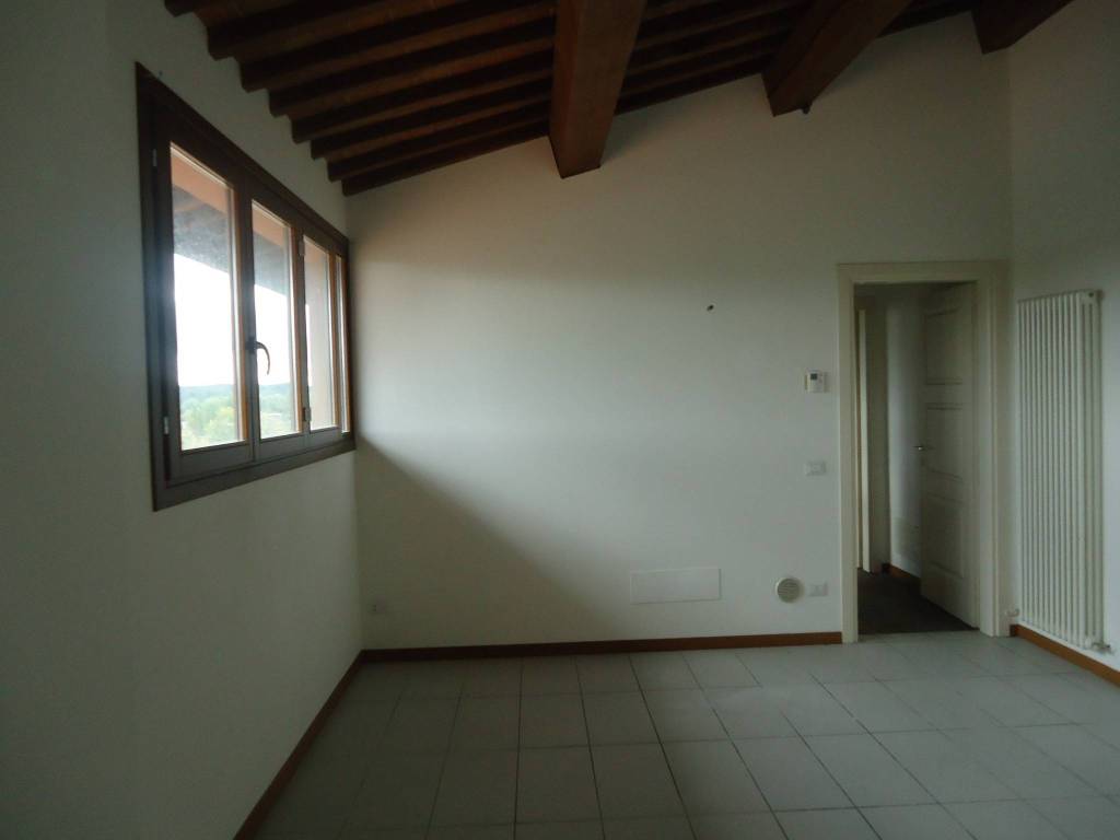 Appartamento a Pontedera in Via Fornace Braccini - Foto 2