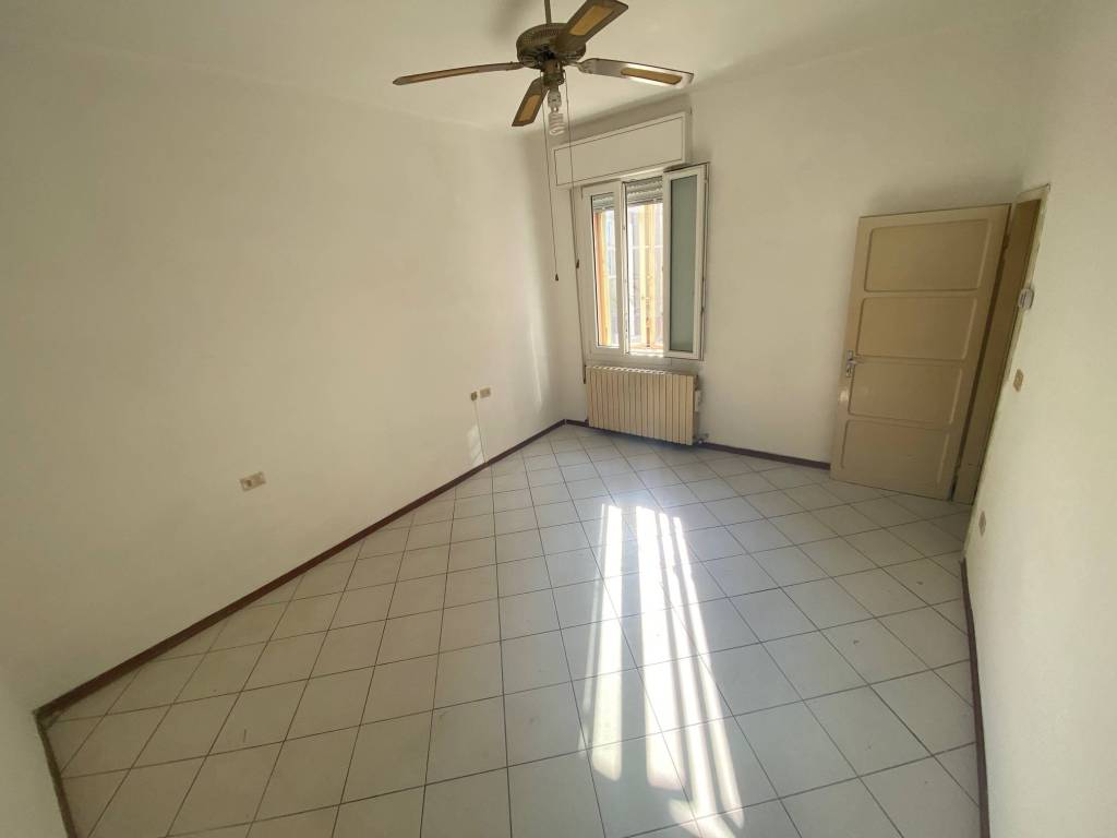 Appartamento a Ferrara in Via Edmondo De Amicis, 40 - Foto 4