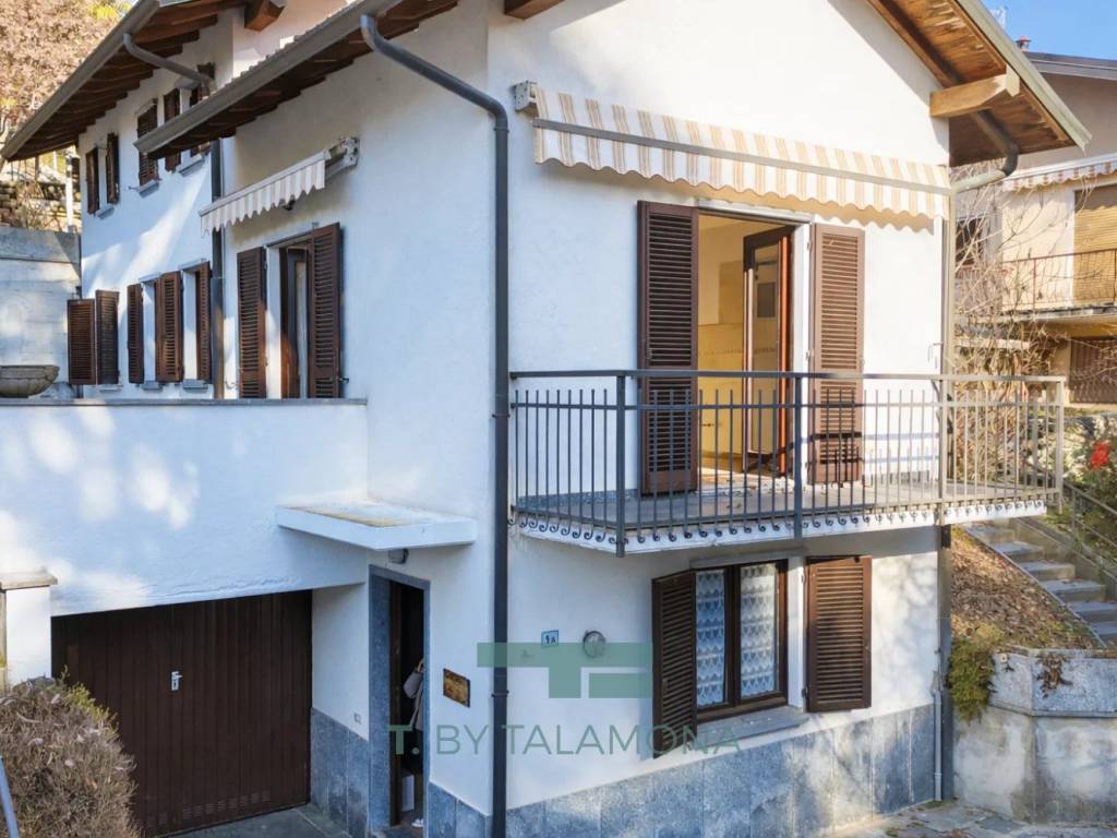 Villa a Castelveccana in Via Galileo Galilei - Foto 2