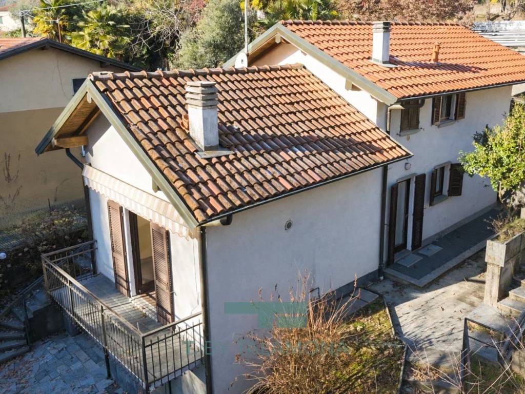 Villa a Castelveccana in Via Galileo Galilei - Foto 3