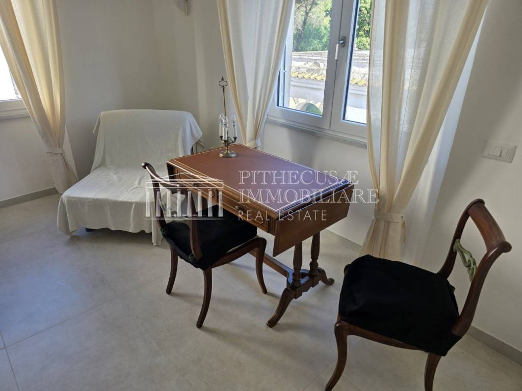 Appartamento a Ischia in via F.D'Avalos, 46 - Foto 3