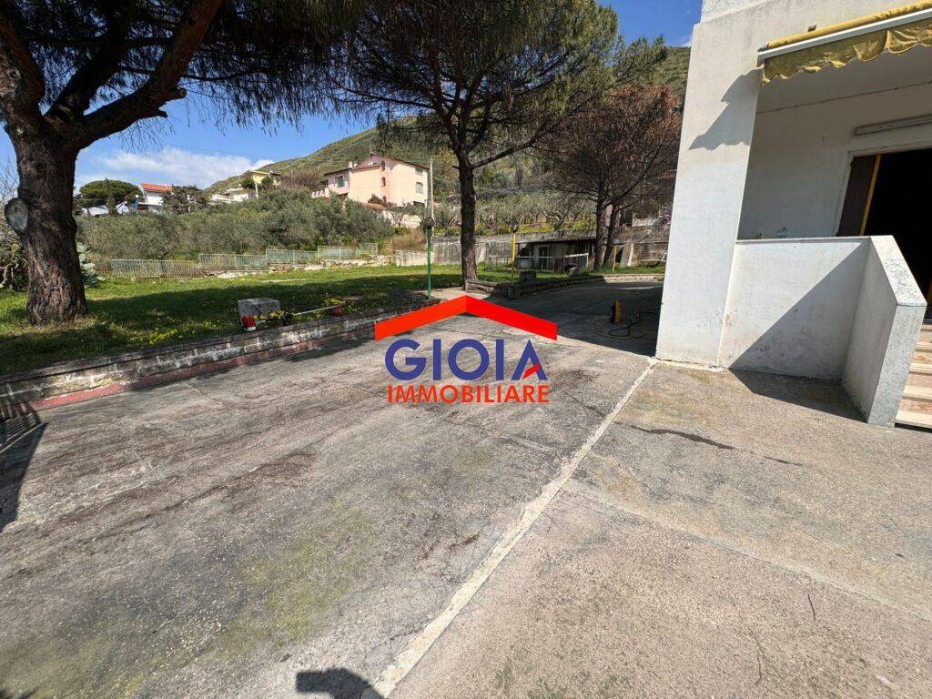 Villa a Sessa aurunca in Località Le Vagnole, 39 - Foto 2