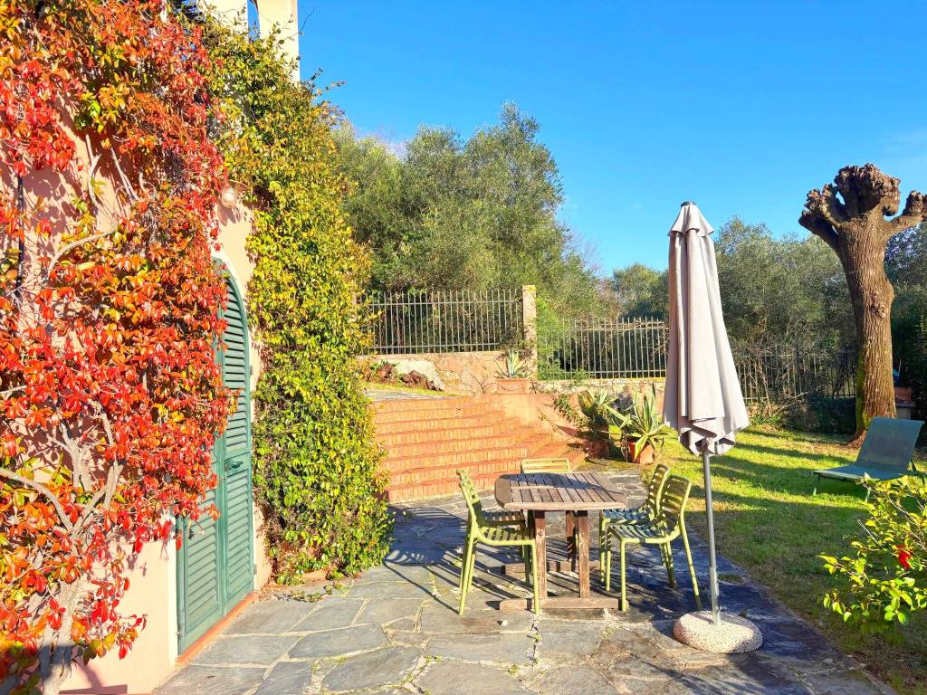 Villa a Lucca in Via dei Bernicchi, 14 - Foto 4