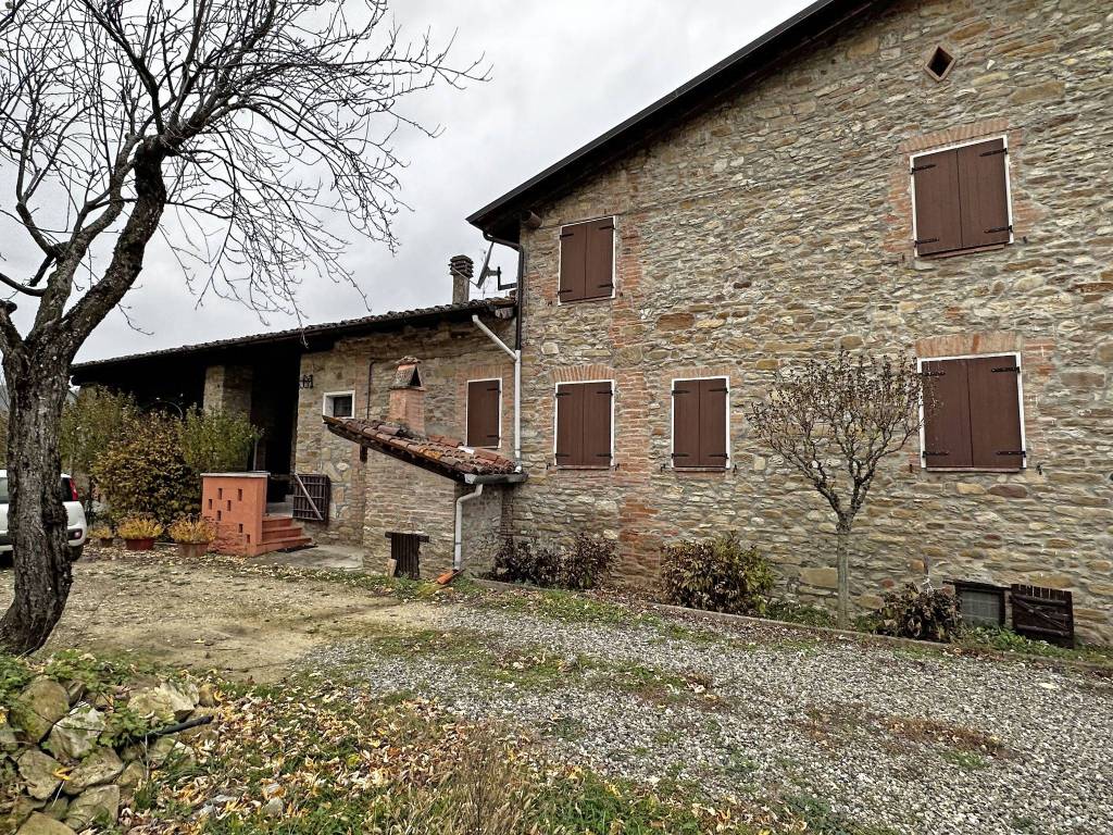 Rustico / casale a Gropparello in Località Veggiola - Foto 3