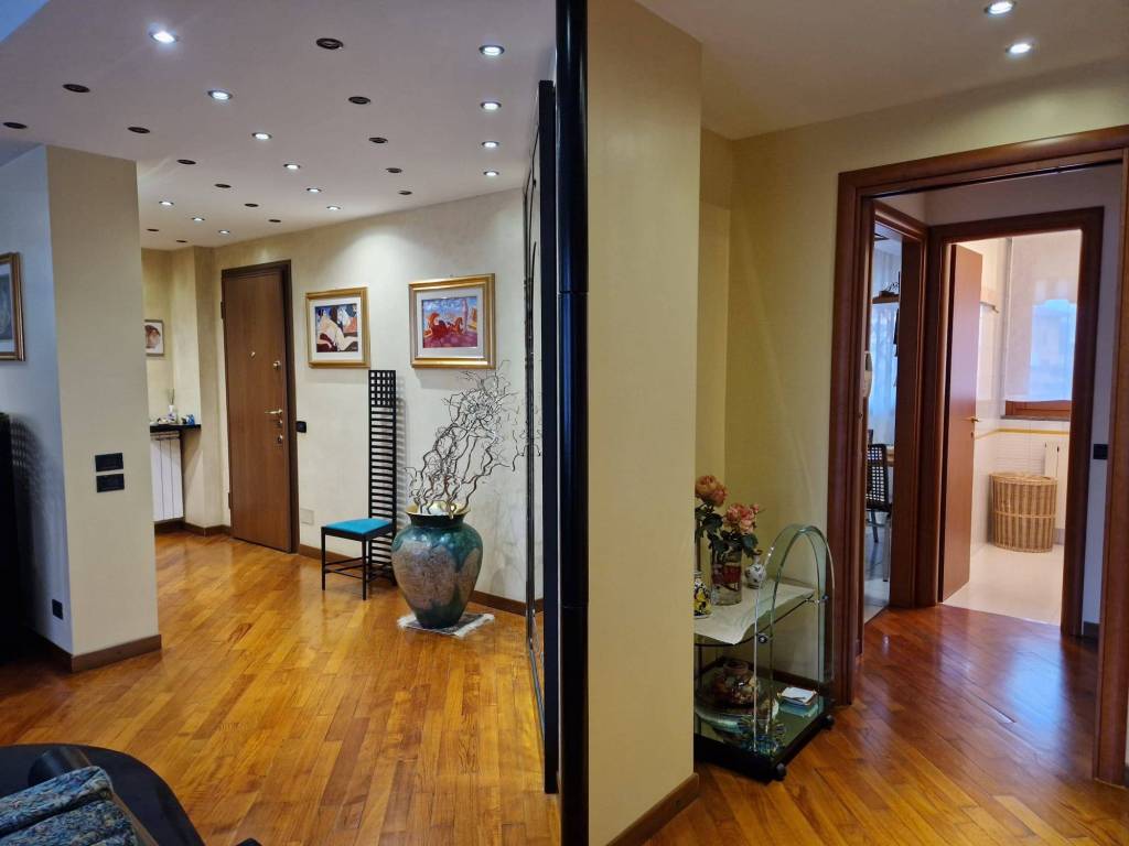 Appartamento a Arese in Via Marmolada, 5 - Foto 4