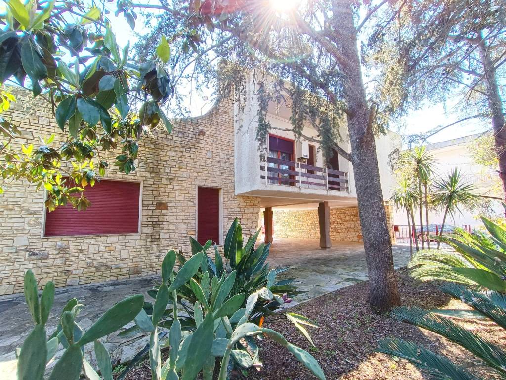 Villa a San donaci in Via Bari - Foto 3
