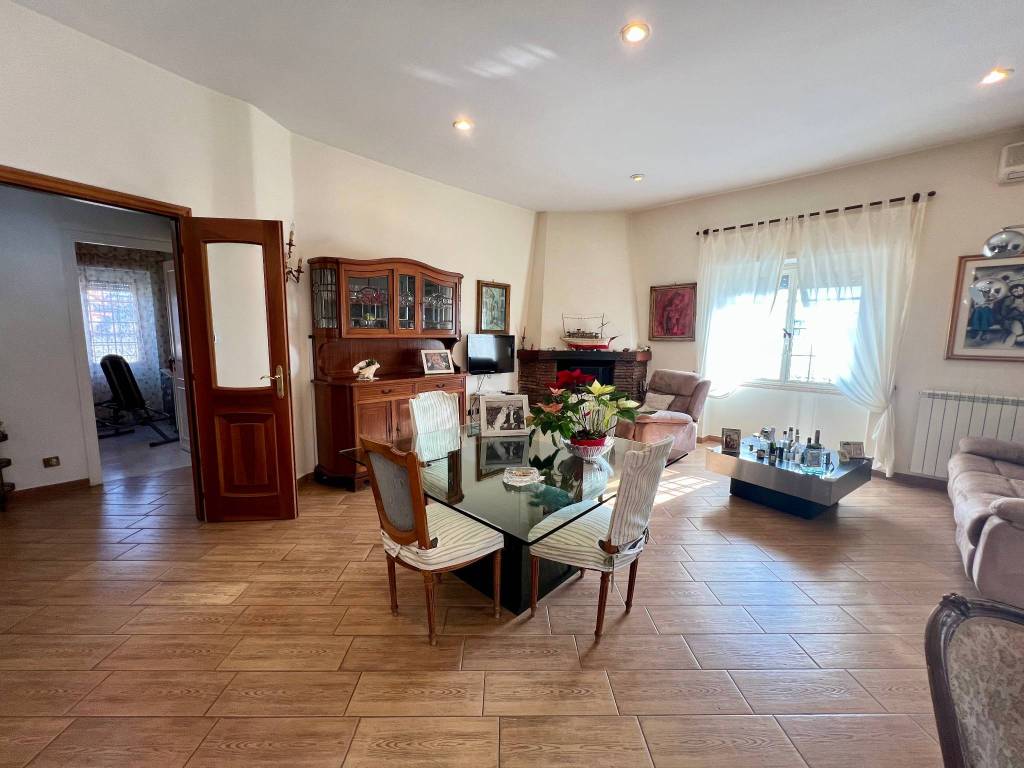 Villa a Fiumicino in Via delle Pinne - Foto 2