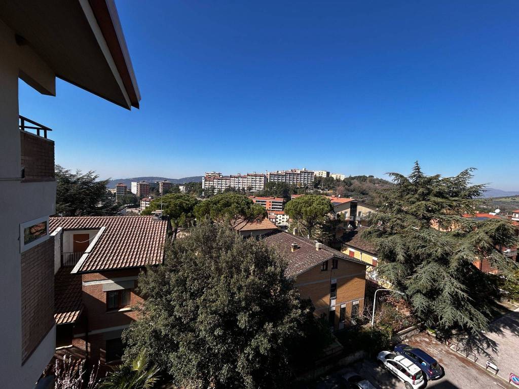 Appartamento a Perugia in Via Giovanni Ambrosi - Foto 4