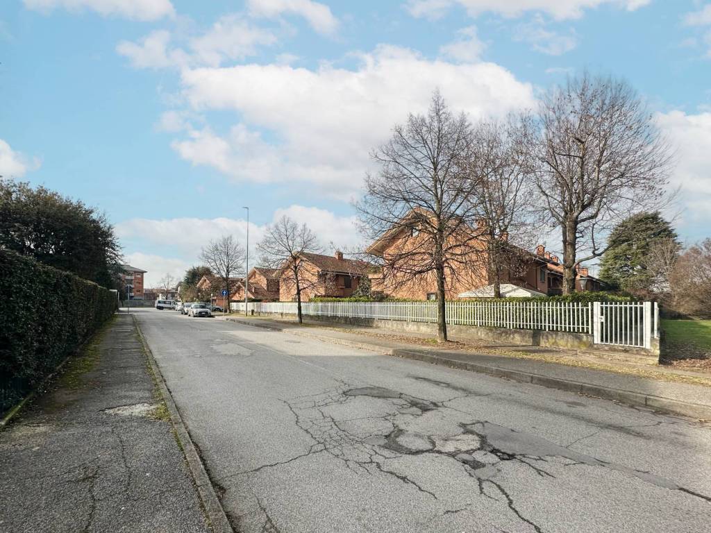 Villetta a schiera a Gorgonzola in via Leoncavallo, 35 - Foto 2