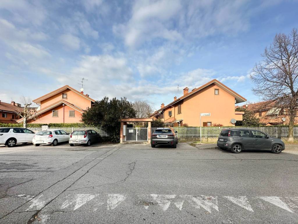 Villetta a schiera a Gorgonzola in via Leoncavallo, 35 - Foto 3
