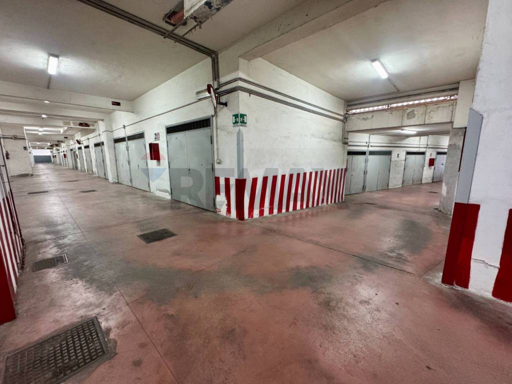 Box / garage a Marano di napoli in VIA GIORDANO BRUNO, 33 - Foto 5
