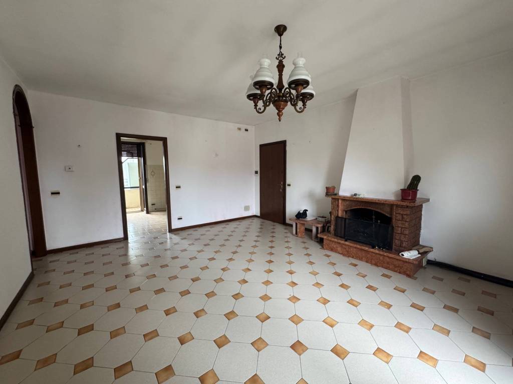 Appartamento a Crema in Via Dosso Morone - Foto 2