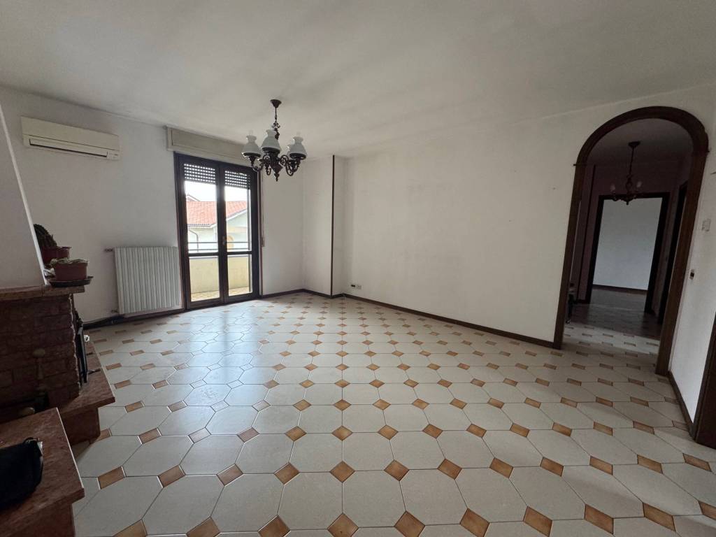 Appartamento a Crema in Via Dosso Morone - Foto 3