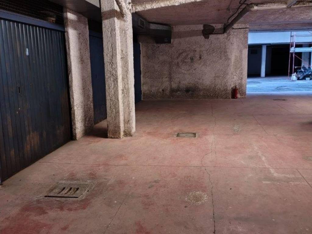 Box / garage a Cerveteri in Via Orvieto - Foto 2